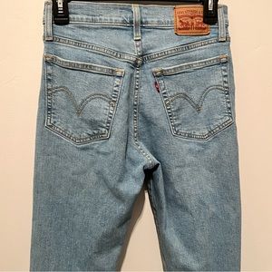 Levi Wedgie Straight Jean